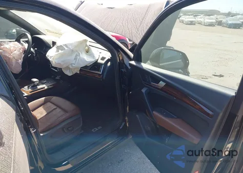 2020 Audi Q5 Premium 45 Tfsi Quattro S Tronic z USA, uszkodzony, nr VIN WA1ANAFY1L2115606